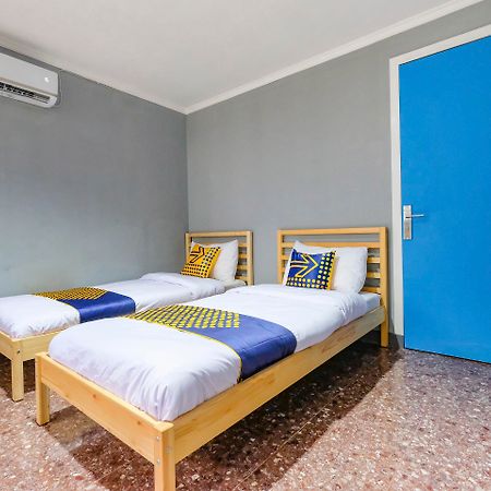 Spot On 2281 Omajo Hotel Semarang Luaran gambar